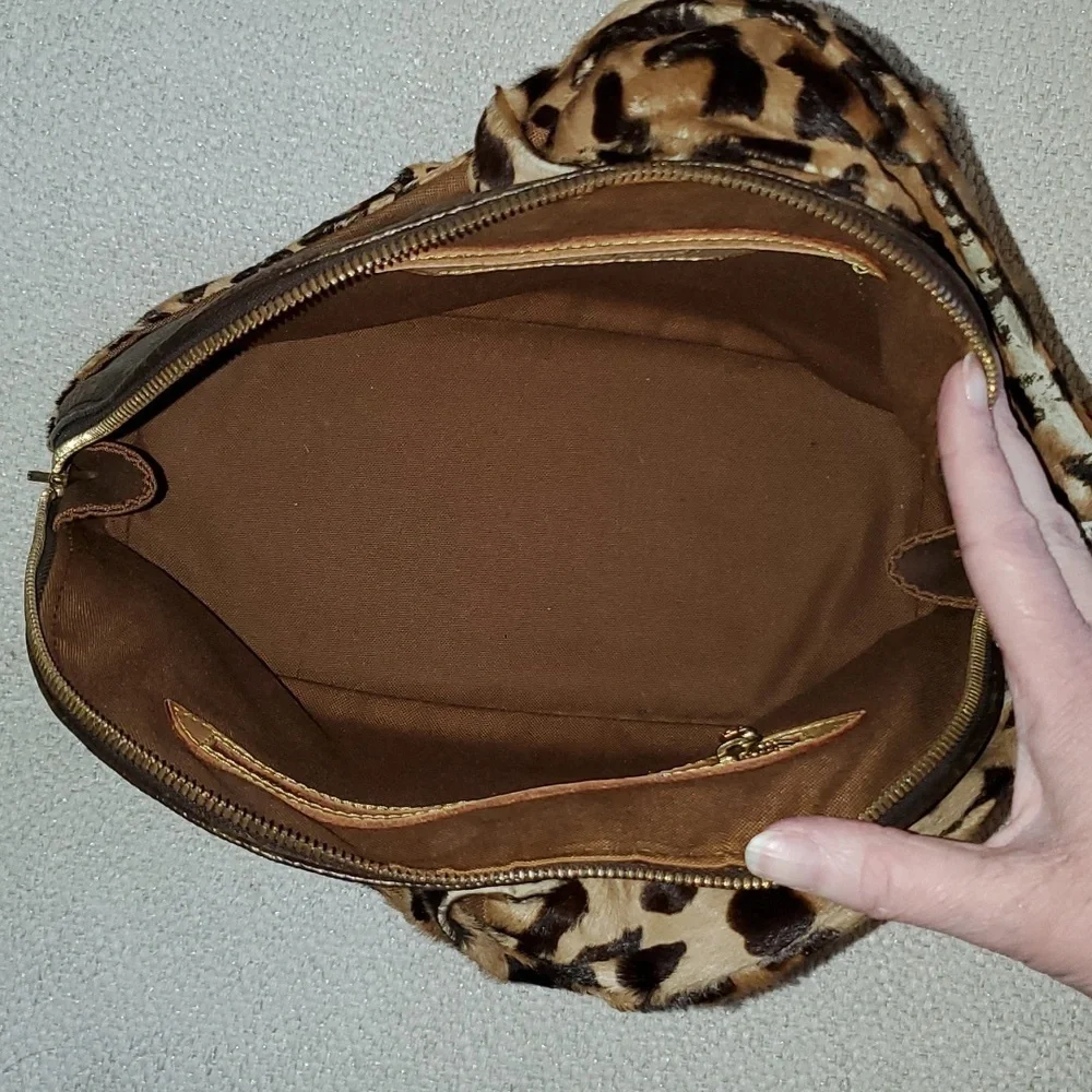 Louis Vuitton Monogram Alma Alaia Vintage Pony Hair Limited Edition - Picture 9 of 16